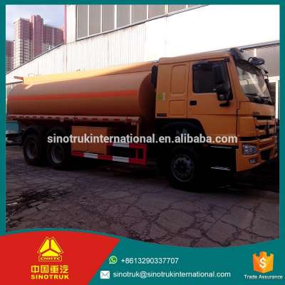 Cheap And High Quality SINOTRUK 9800*2500*3200mm Overall Dimension 6*4 export 30000 liters howo oil tank truck