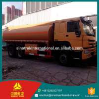 Cheap And High Quality SINOTRUK 9800*2500*3200mm Overall Dimension 6*4 export 30000 liters howo oil tank truck